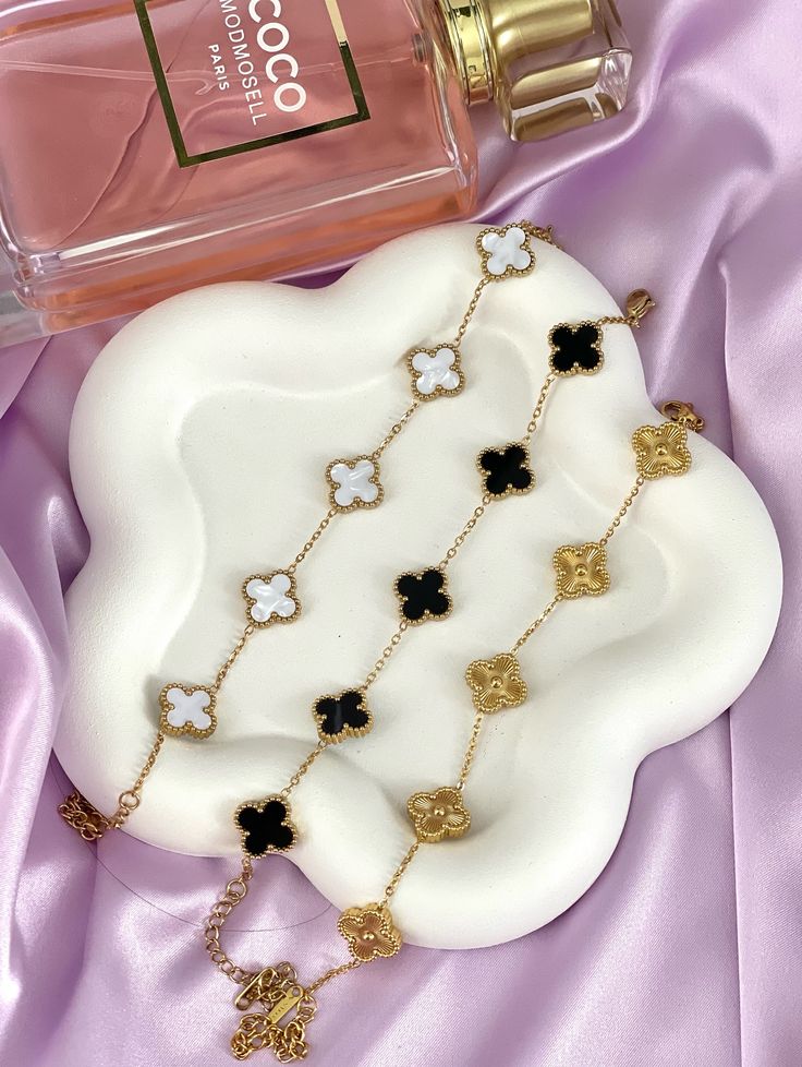 Clover Bracelet for Women – Minimal Anti-Tarnish Bracelet | Available in Black, White, Black & White and Gold