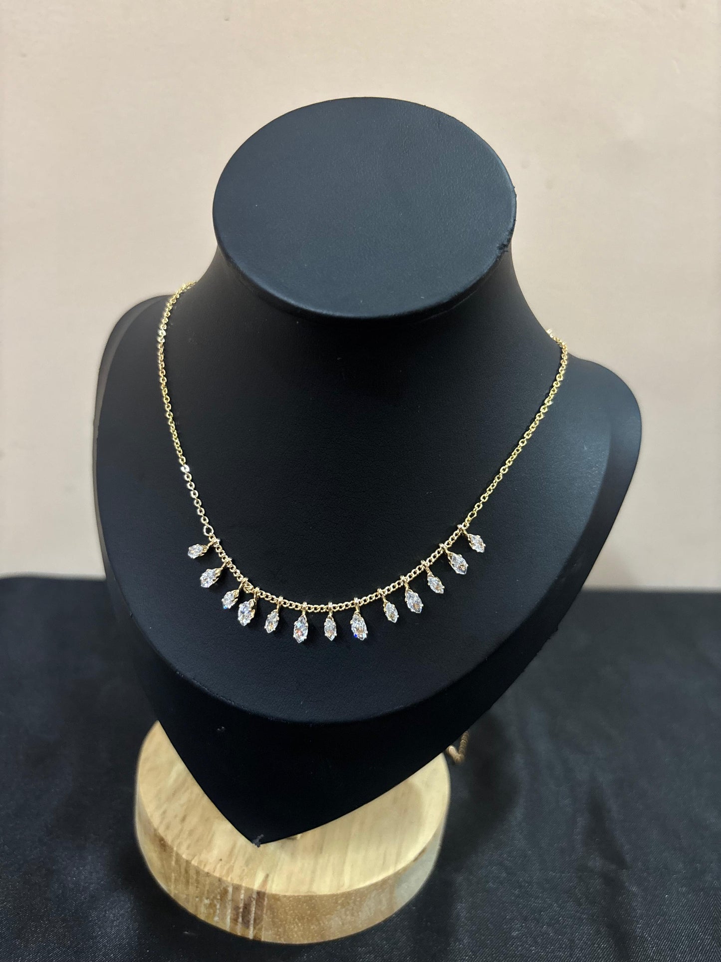 2-in-1 Adjustable Choker Necklace for Any Look | Gold Tone