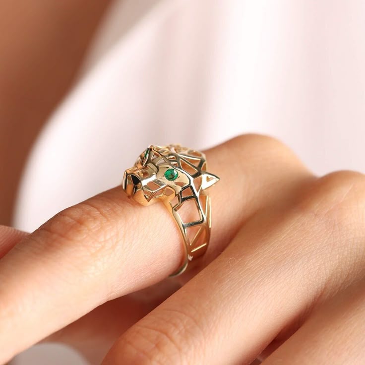 Jungle Queen Ring