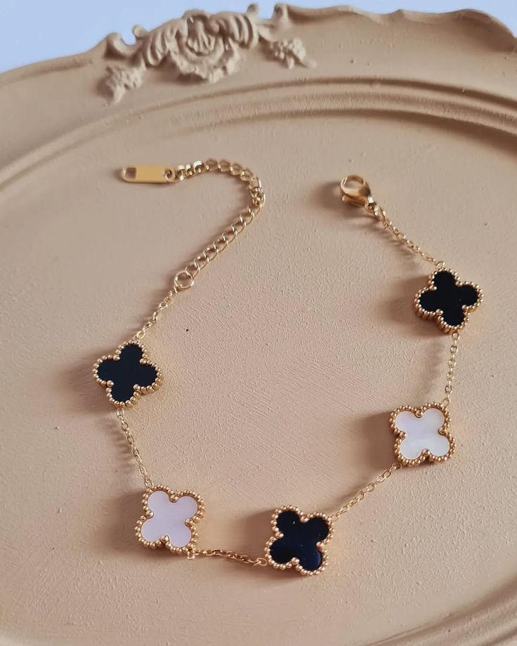 Black & White Clover Bracelet - Chic Everyday Elegance | Cevia Jewellery