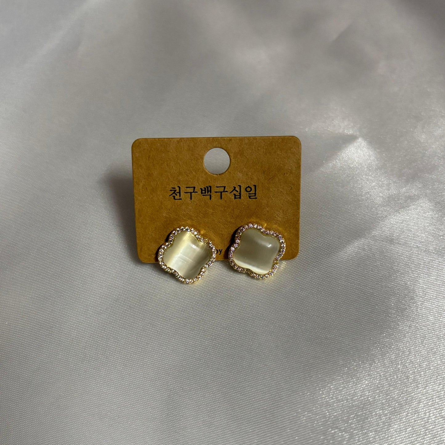 Clover Gold & Cat Eye Stud Earrings | Elegant Crystal Halo