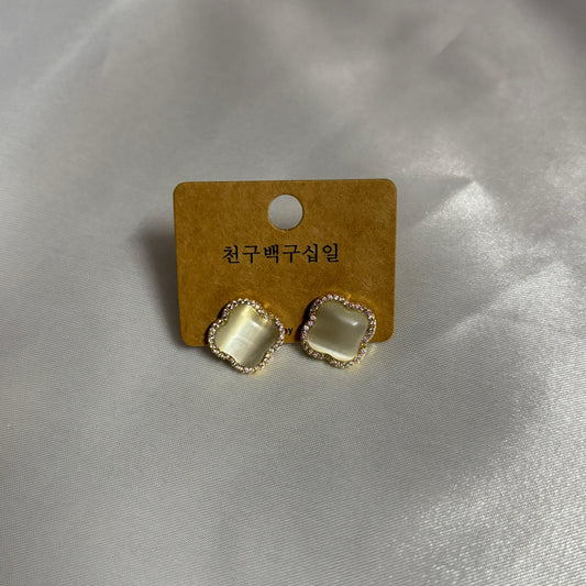 Clover Gold & Cat Eye Stud Earrings | Elegant Crystal Halo