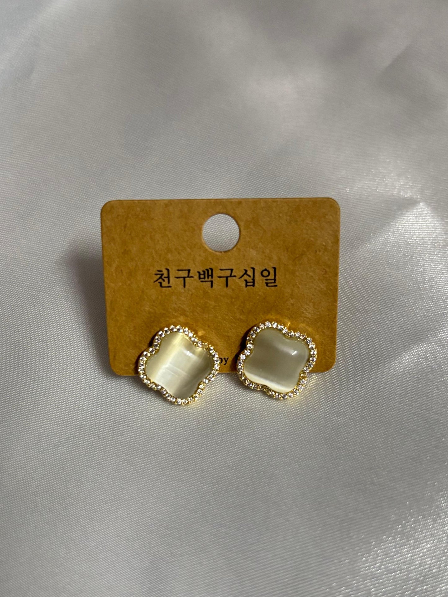 Clover Gold & Cat Eye Stud Earrings | Elegant Crystal Halo